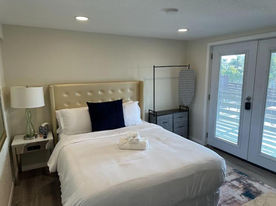 Guest House Next To Little Italy ซานดิเอโก ภายนอก รูปภาพ